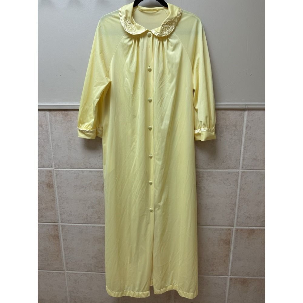 Vintage Gossard Artemis Yellow Nylon Robe. Long.Sz M. *Minor Stains